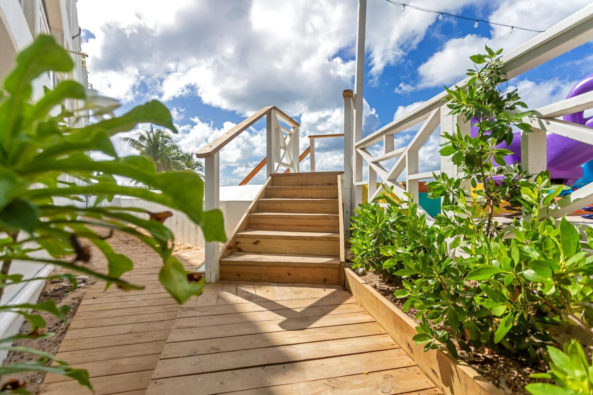 Maho Beach House - Petite Studio - Beach Access Extérieur photo